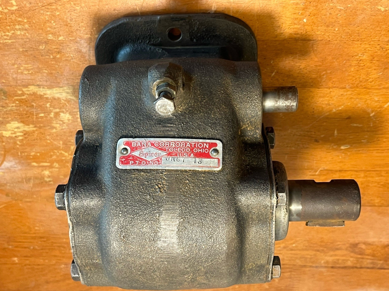 Vintage PTO POWER TAKE OFF MANUAL TRANSMISSION DANA SPICER Chevy, Jeep, Dodge Vintage PTO POWER TAKE OFF MANUAL TRANSMISSION DANA SPICER Chevy, Jeep, Dodge