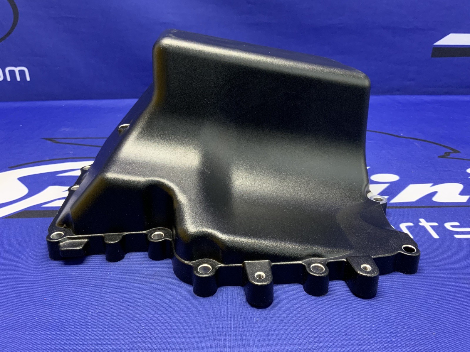 Triumph Oil Pan Street Triple 765 2023-2026 OEM T1230155-1 Triumph Oil Pan Street Triple 765 2023-2026 OEM T1230155-1