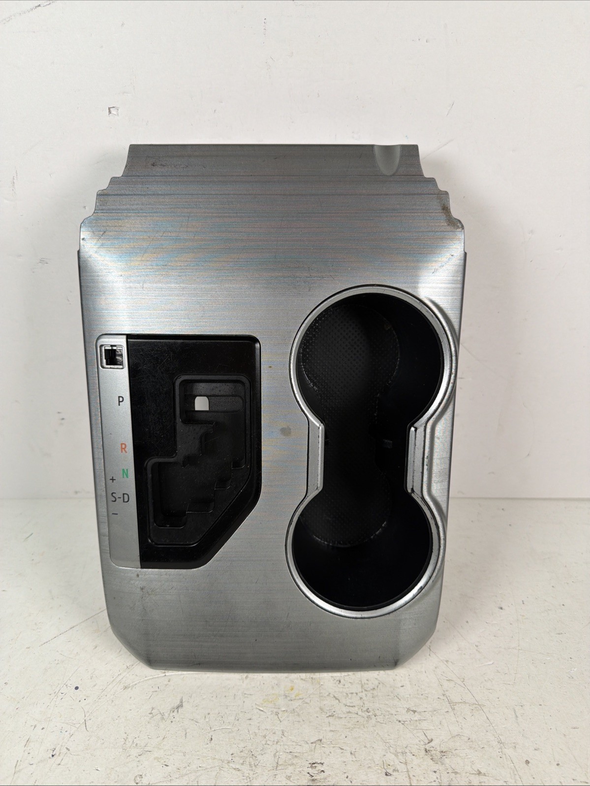 12-14 TOYOTA CAMRY OEM SILVER CENTER CONSOLE SHIFTER CUPHOLDER BEZEL 58822-06250