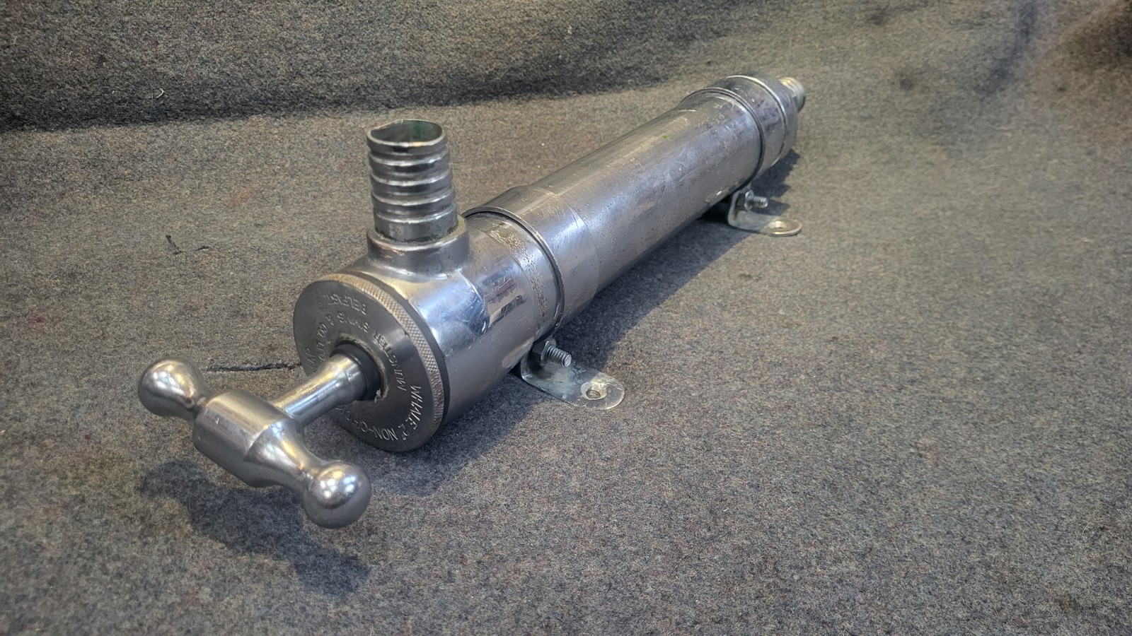 Boat Hand Pump Munster Simms Whale 2\ Boat Hand Pump Munster Simms Whale 2\