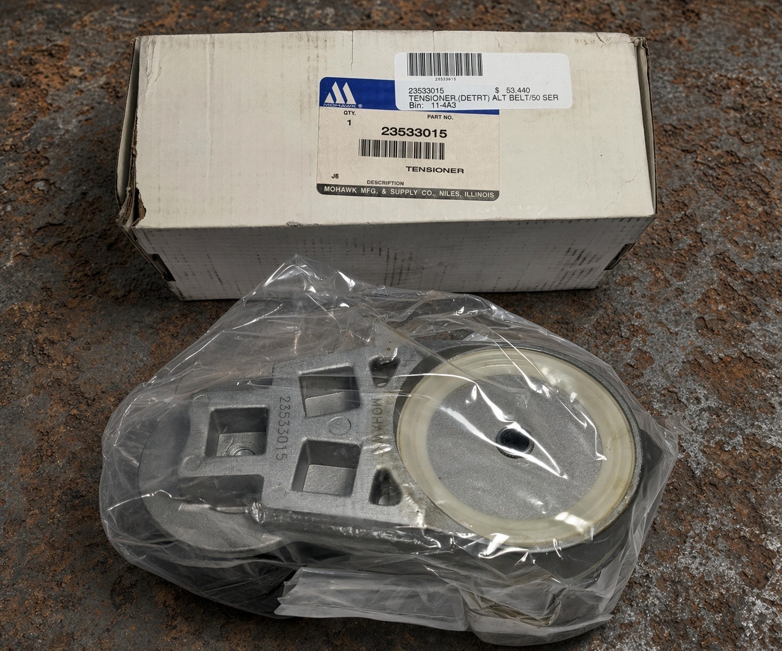 Genuine Mohawk Detroit Diesel Series 60 Alternator Belt Tensioner 23533015 Genuine Mohawk Detroit Diesel Series 60 Alternator Belt Tensioner 23533015