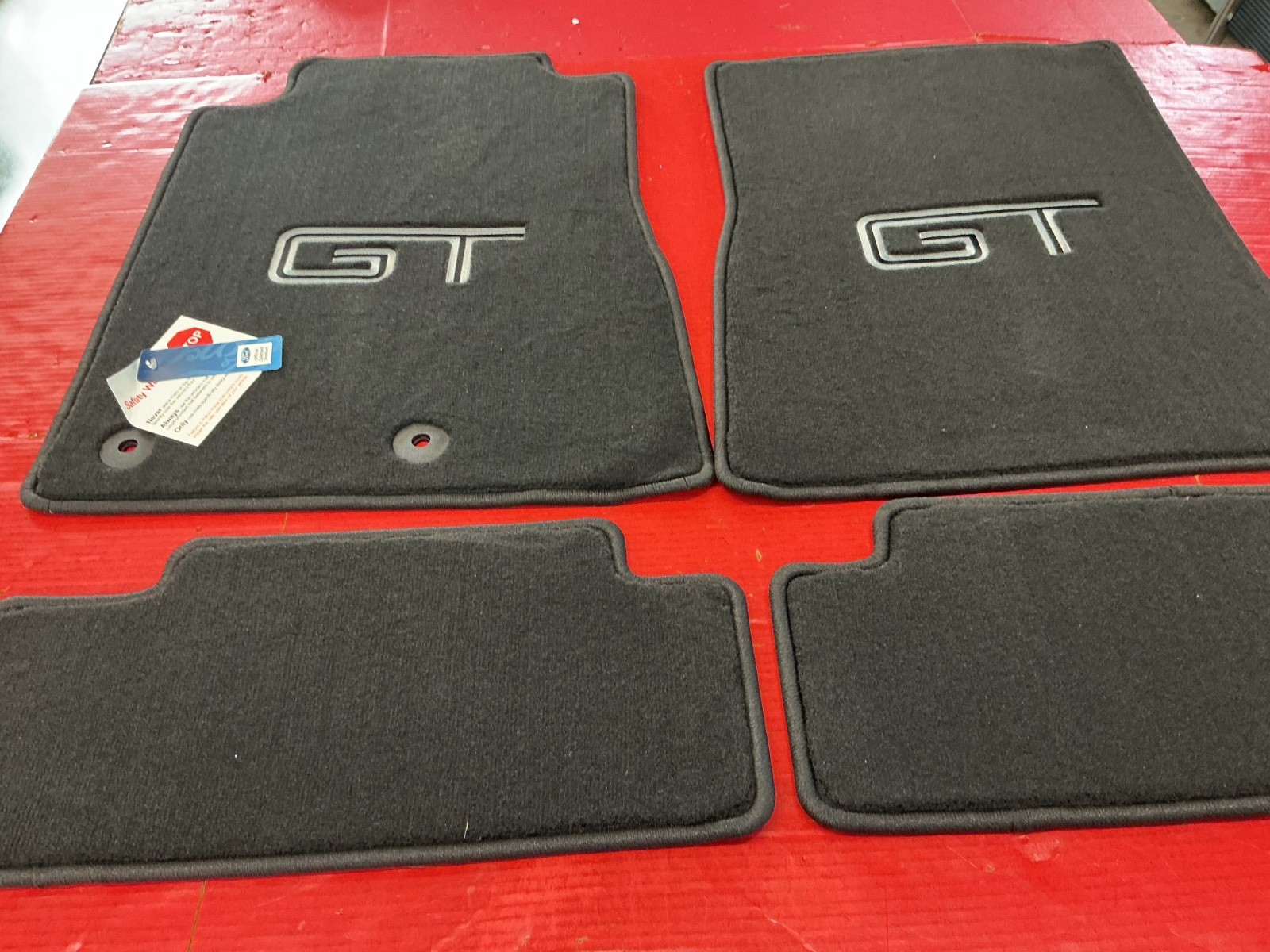 MUSTANG 2011-2012 BLACK MATS GENUINE FORD WITH SILVER & BLACK GT. OBSOLETE MUSTANG 2011-2012 BLACK MATS GENUINE FORD WITH SILVER & BLACK GT. OBSOLETE
