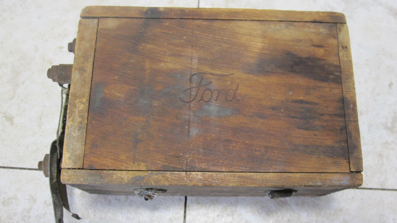 Vintage Ford Model T Ignition Coil Battery Wood Dove Tailed Wooden Box Untested 