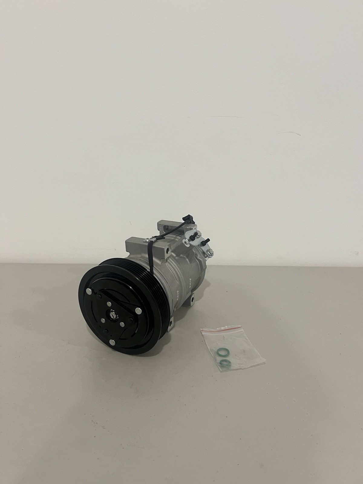 GEARLAST AC Compressor for Car Kit Fits for Chevrolet Traverse, GMC Acadia GEARLAST AC Compressor for Car Kit Fits for Chevrolet Traverse, GMC Acadia