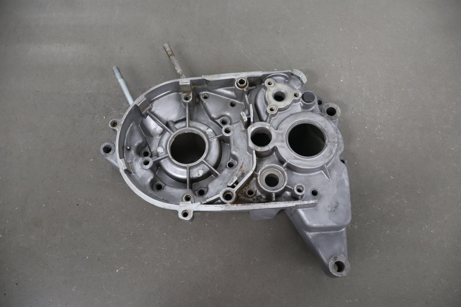 1974-1976 Yamaha DT125 Left Crankcase OEM 248-15111-02-00 LH