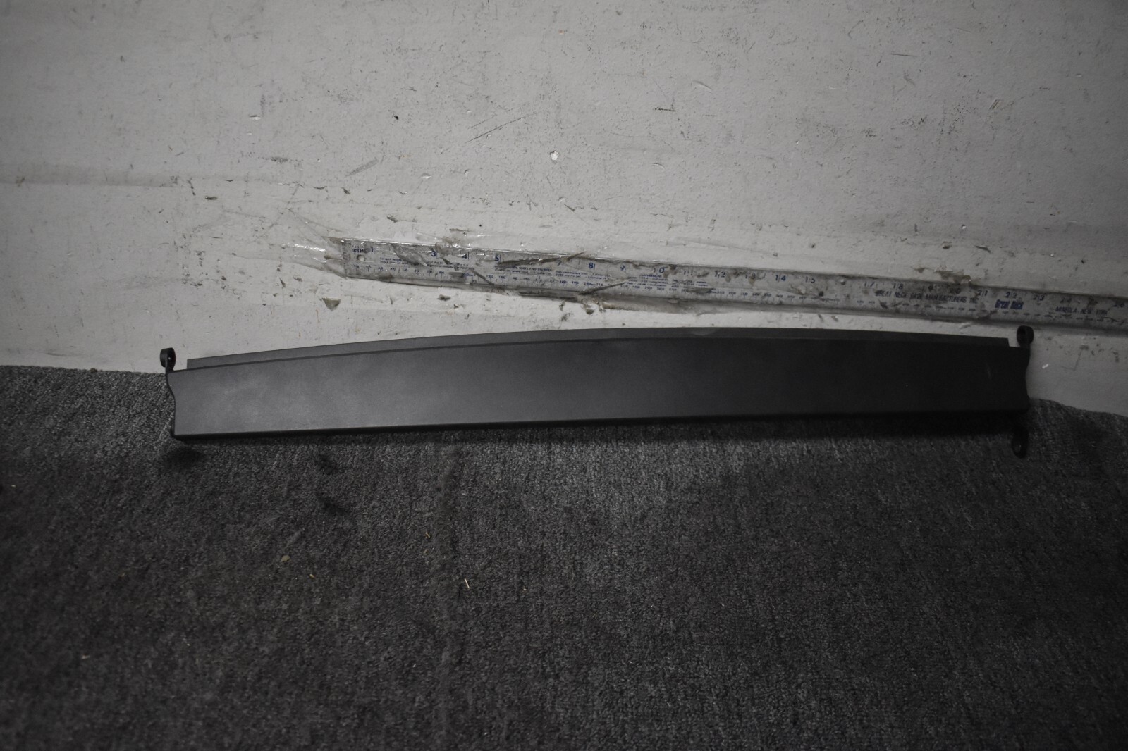 2021-2022 PORSCHE 911 TARGA SPOILER UNIT FACTORY OEM 2021-2022 PORSCHE 911 TARGA SPOILER UNIT FACTORY OEM