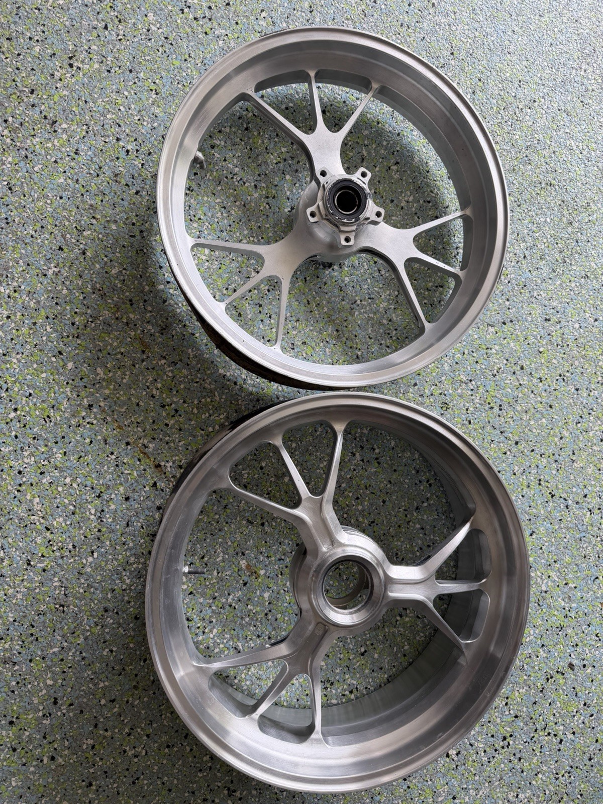 12-24 Ducati 1199, 1199r, 1199s Marchesini Wheels