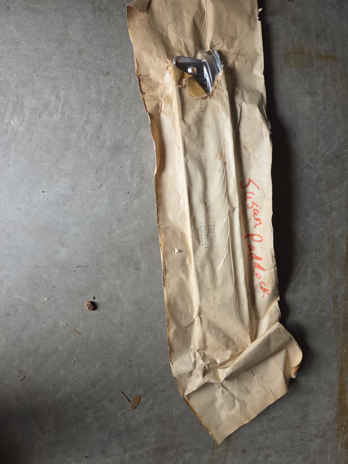 NOS GM 471065 DOOR SILL PLATE For 73-87 GMC/Chevy Pickup/Suburban NOS GM 471065 DOOR SILL PLATE For 73-87 GMC/Chevy Pickup/Suburban