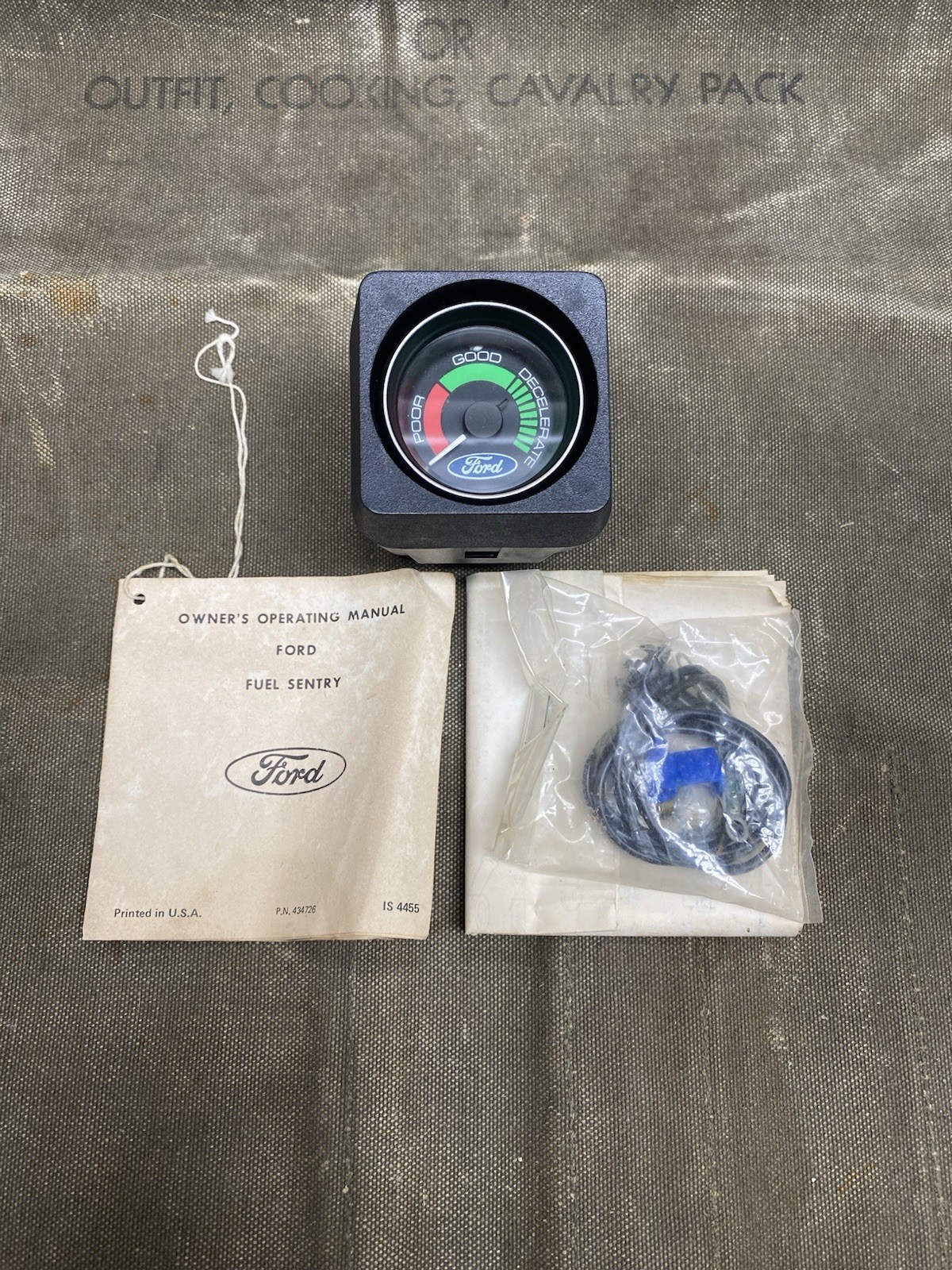 Vintage NOS Ford Fuel Sentry Vacuum Gauge Kit D4AZ-10B944-A - F150 Bronco LTD