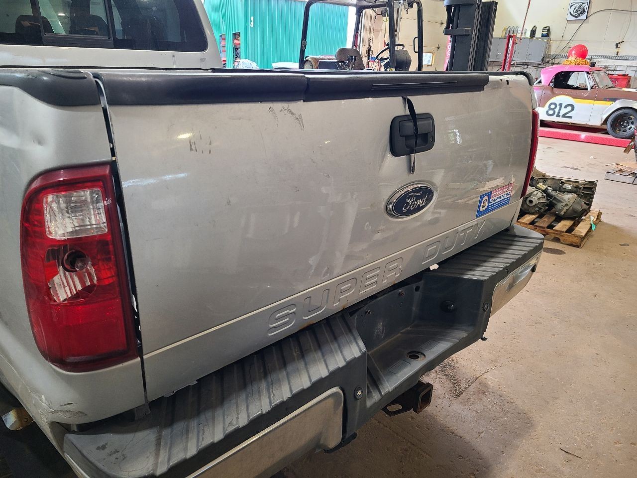 Trunk/Hatch/Tailgate With Tailgate Step Fits 08-12 FORD F250SD PICKUP 677002