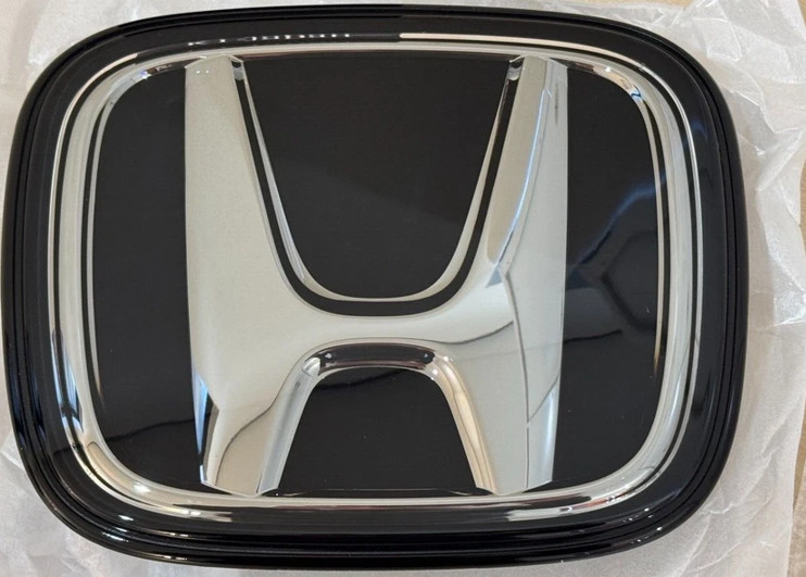 HONDA Genuine 2021-24 Odyssey Front Radar Emblem Sensing Badge 71125-THR-A61 HONDA Genuine 2021-24 Odyssey Front Radar Emblem Sensing Badge 71125-THR-A61
