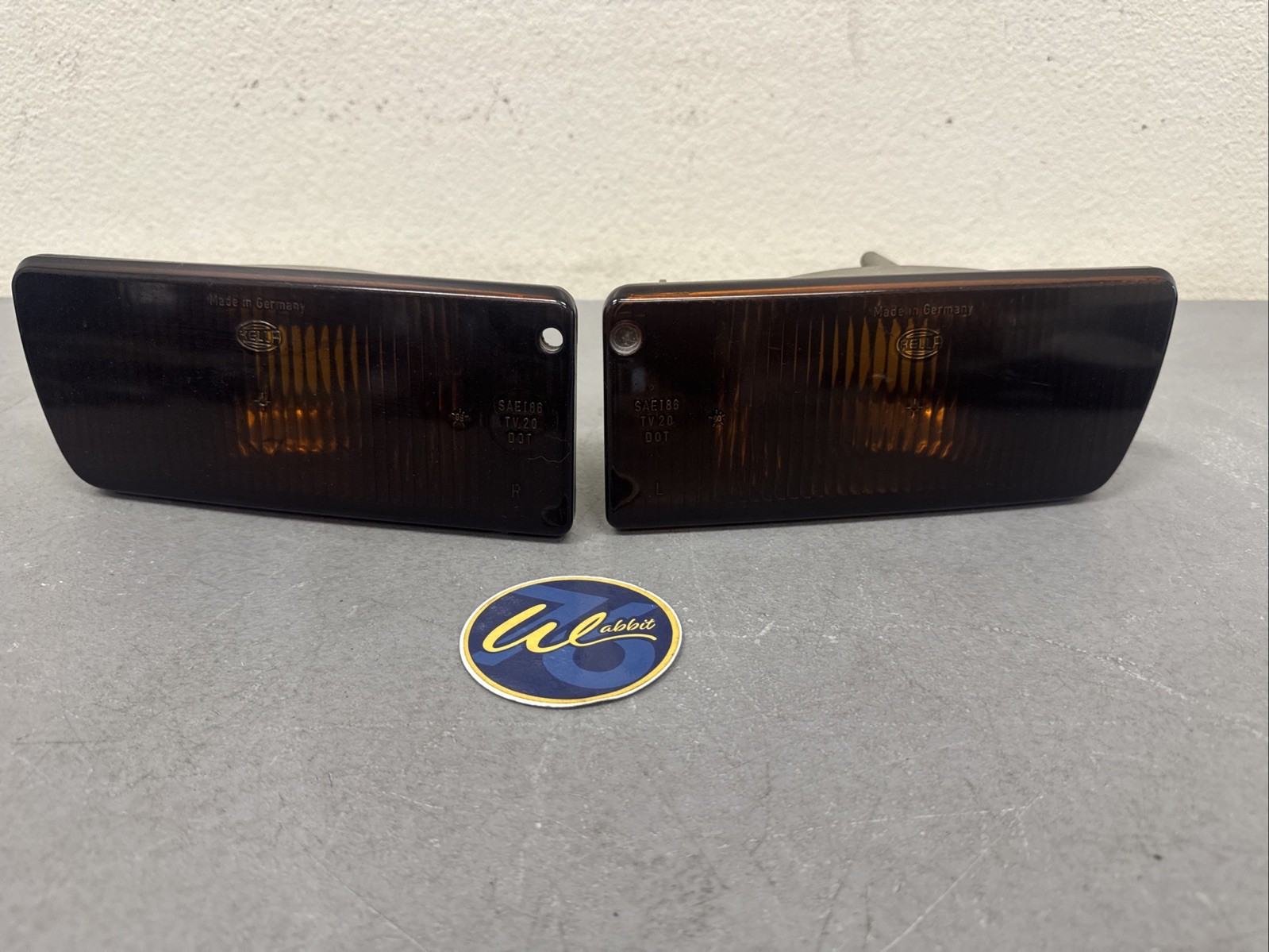 VW Corrado G60 Hella Right \ Left Front Turn Signal  Indicator OEM 