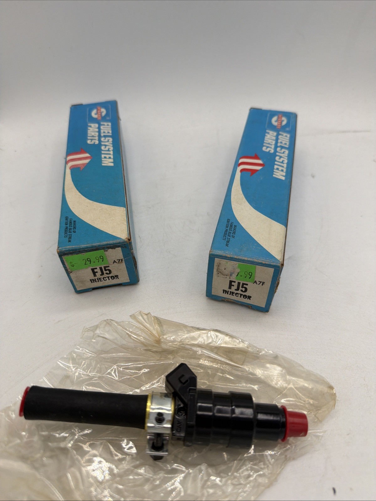 2PK Hygrade Products Division Fuel Injector FJ5 B-04 2PK Hygrade Products Division Fuel Injector FJ5 B-04