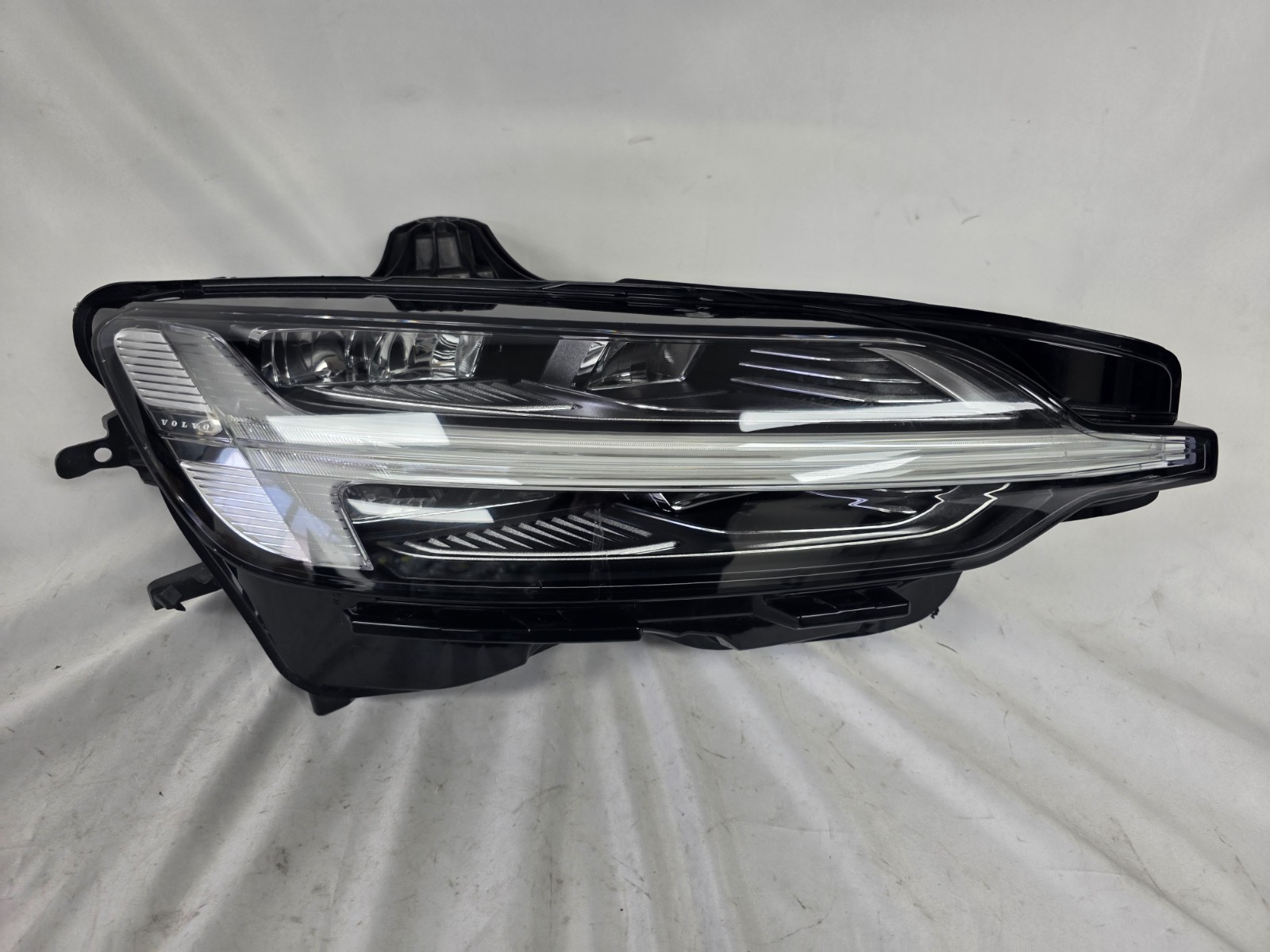 🌴 2019 - 2023 Volvo S60 V60 ADAPTIVE LED Right Headlight GENUINE OEM 32404686 🌴 2019 - 2023 Volvo S60 V60 ADAPTIVE LED Right Headlight GENUINE OEM 32404686