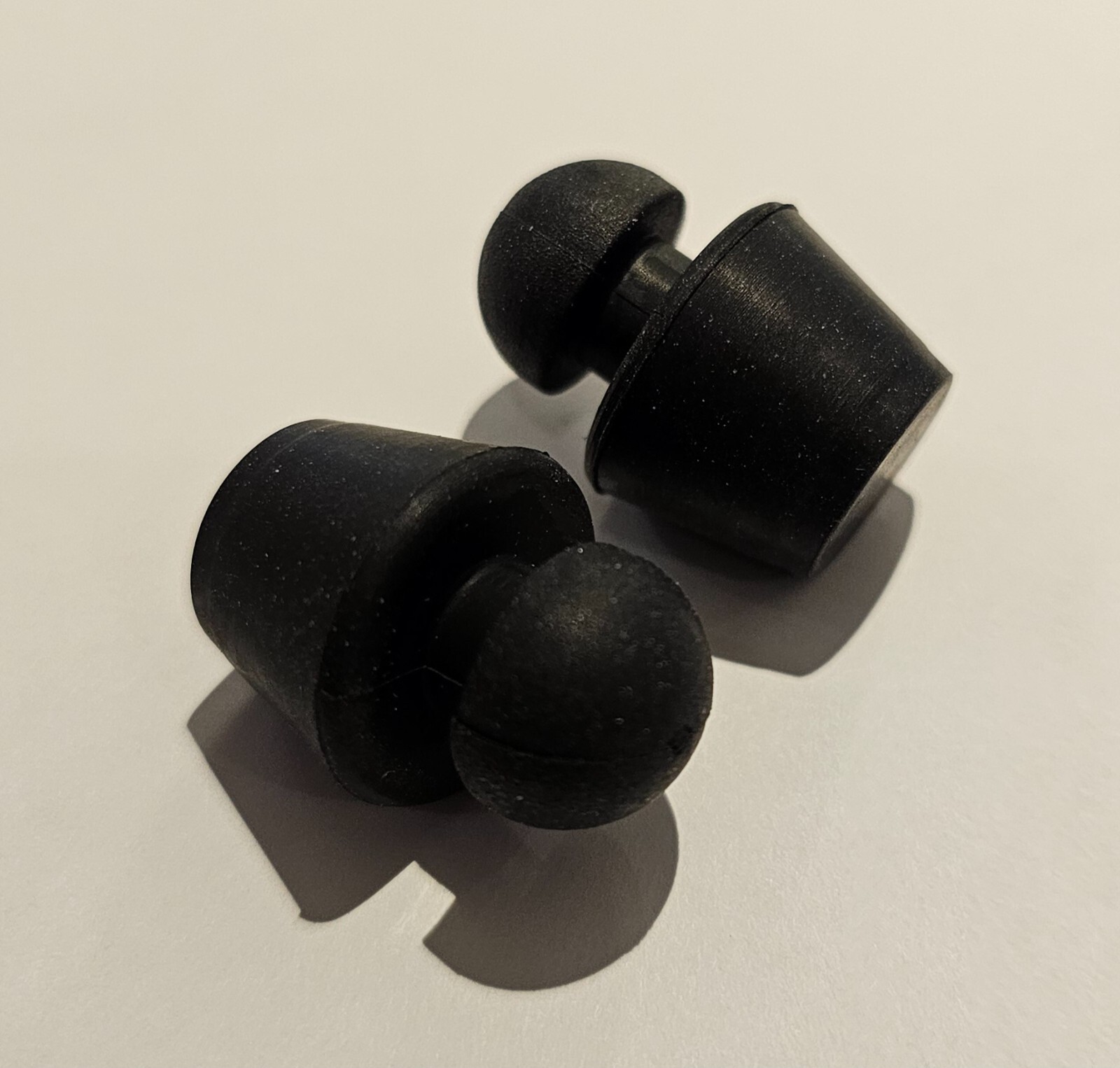 Lamborghini Miura Trunk rubber stopper / bumper (EXACT TO ORIGINAL, SET OF 2) Lamborghini Miura Trunk rubber stopper / bumper (EXACT TO ORIGINAL, SET OF 2)
