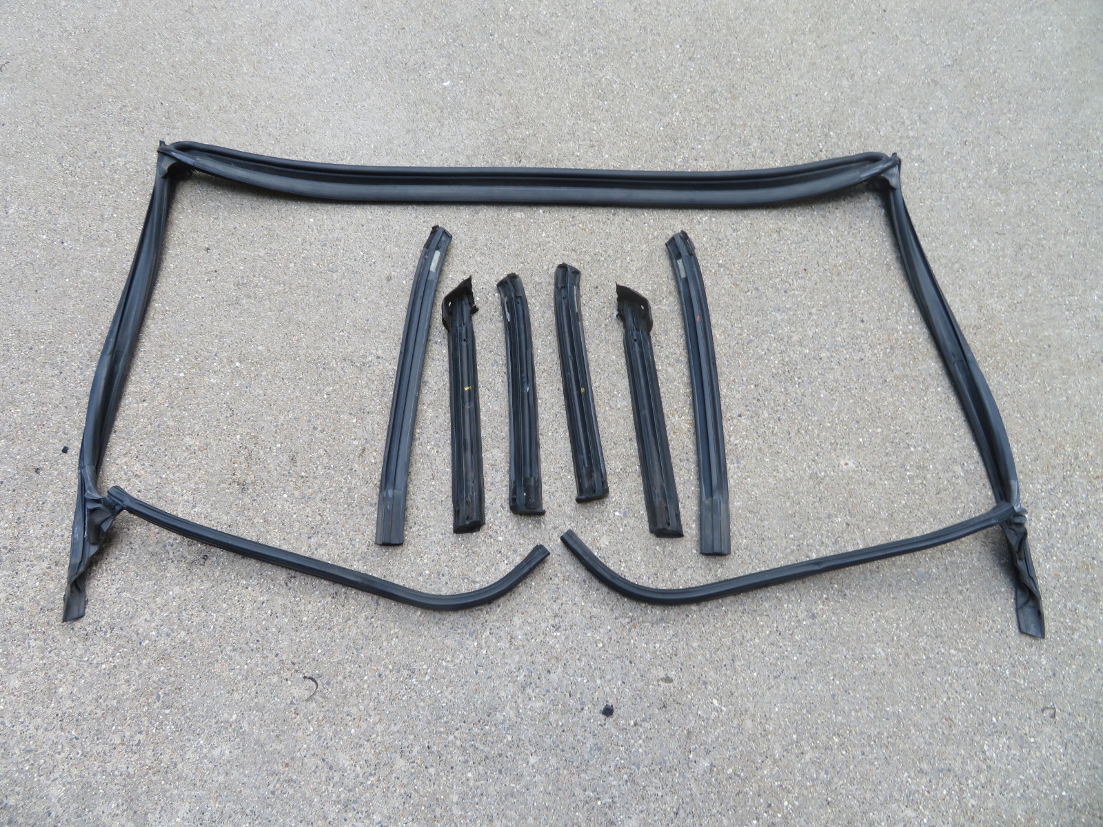 1996-2006 Chrysler Sebring Convertible Top Weatherstrip Seal Set 7 Piece OEM 1996-2006 Chrysler Sebring Convertible Top Weatherstrip Seal Set 7 Piece OEM