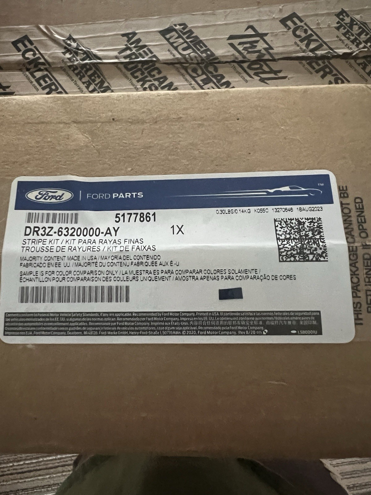Ford Shelby GT500 Stripe DR3Z-6320000-AY Ford Shelby GT500 Stripe DR3Z-6320000-AY