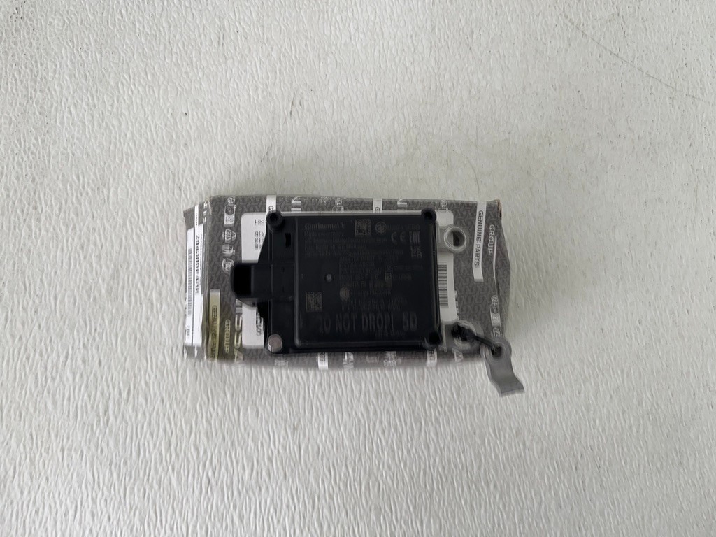 OEM | 2020-2025 Nissan Versa Cruise Control Radar Module #284385EA5E OEM | 2020-2025 Nissan Versa Cruise Control Radar Module #284385EA5E