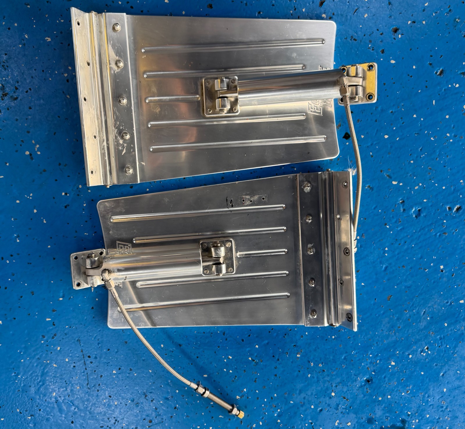 Eddie Marine Universal Fit Aluminum Sports Trim Tabs No Pump-USED GOOD CONDITION Eddie Marine Universal Fit Aluminum Sports Trim Tabs No Pump-USED GOOD CONDITION