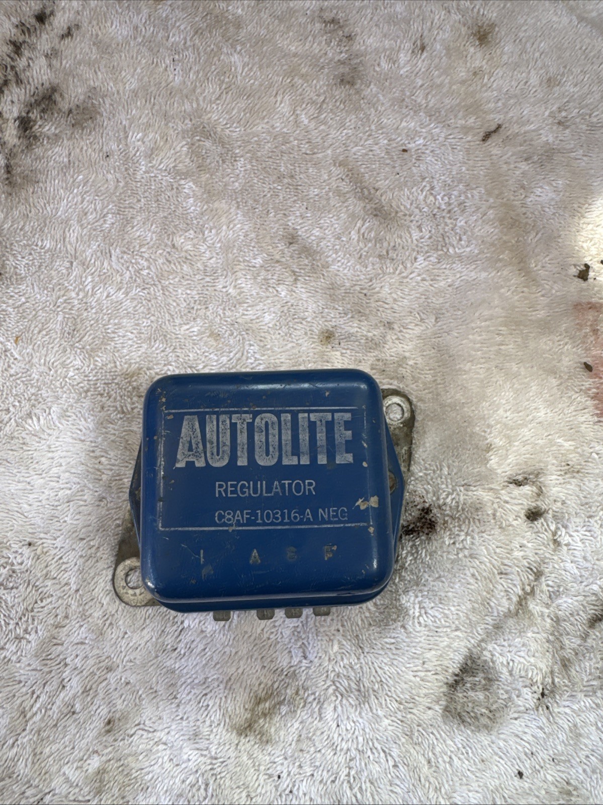 USED 1968, 1969 - 3-31-1970 FORD, MERCURY C8AF-10316-A VOLTAGE REGULATOR NON A/C USED 1968, 1969 - 3-31-1970 FORD, MERCURY C8AF-10316-A VOLTAGE REGULATOR NON A/C