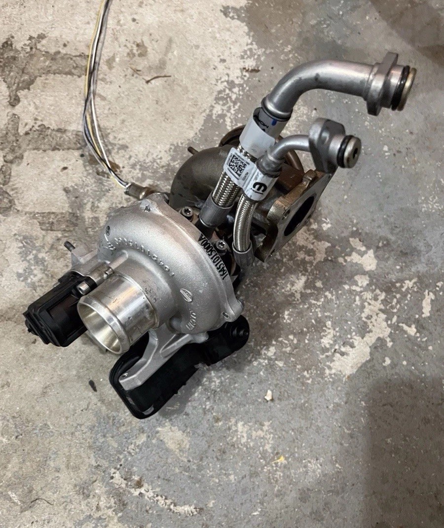 2022-2025 DODGE HORNET 2.0L ENGINE TURBOCHARGER 37K OEM USED COMPLETE 2022-2025 DODGE HORNET 2.0L ENGINE TURBOCHARGER 37K OEM USED COMPLETE
