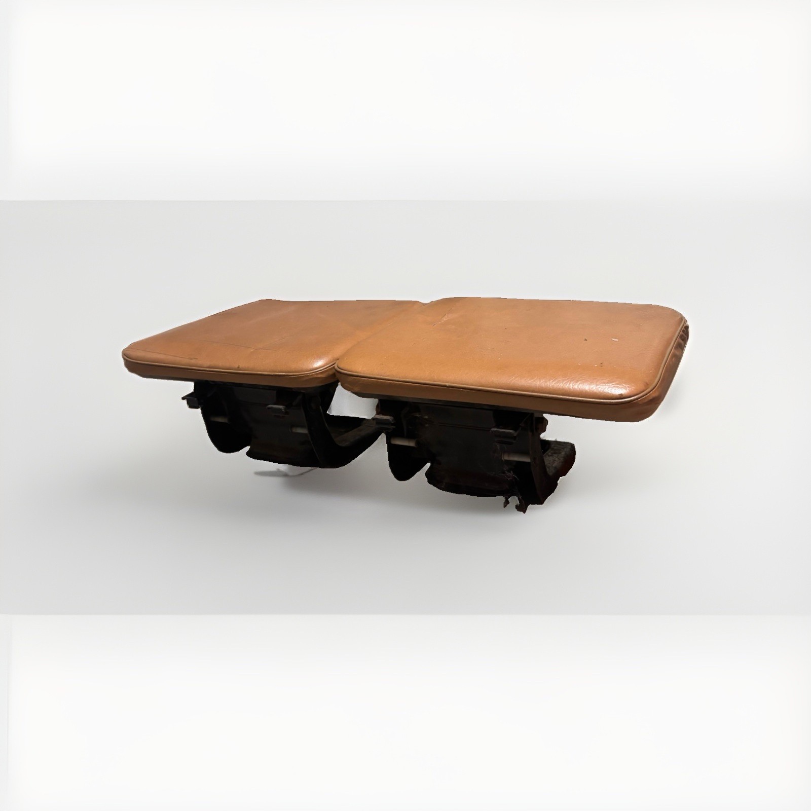 83-86 nissan datsun 720 OEM rear jump seat set tan 83-86 nissan datsun 720 OEM rear jump seat set tan