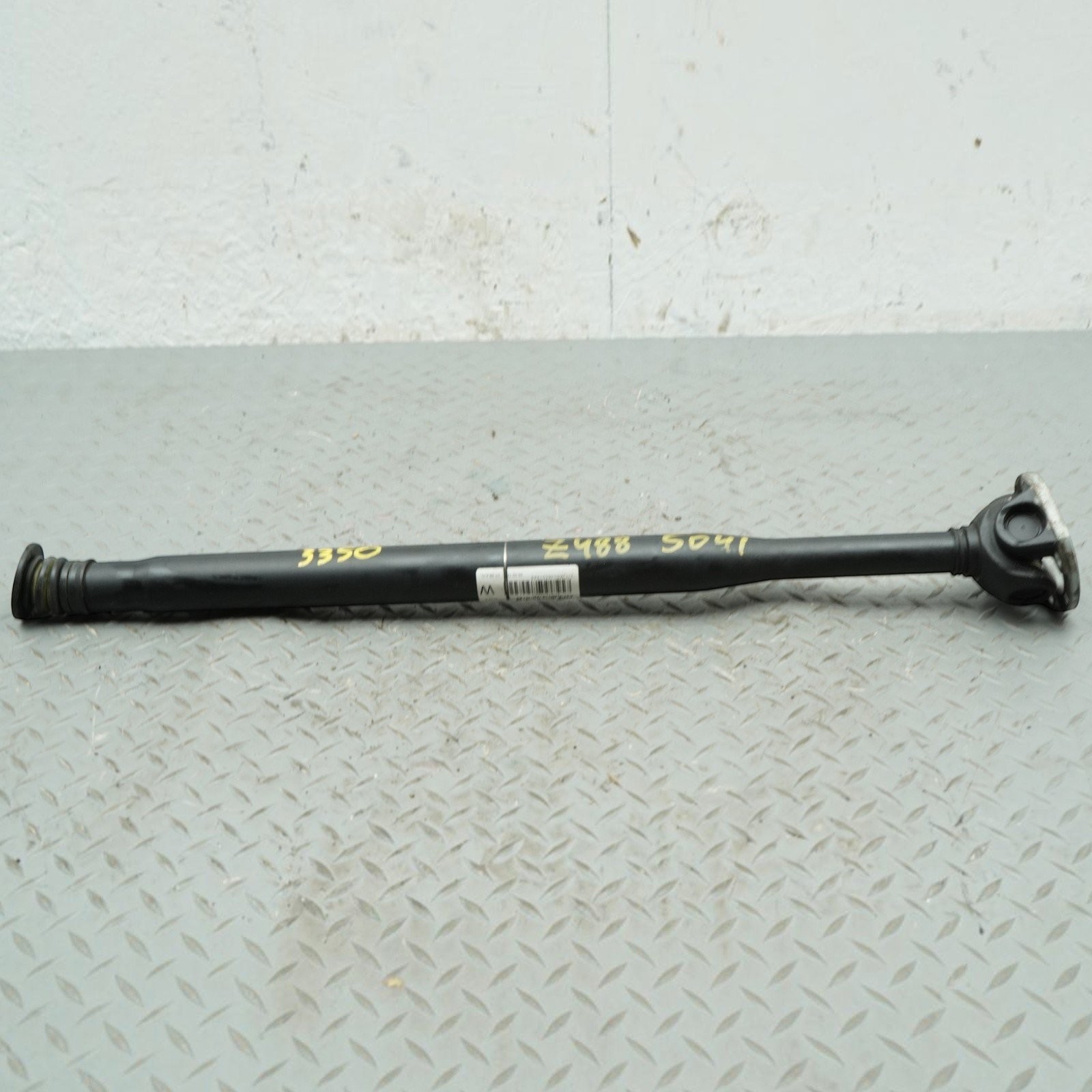 14-17 Mercedes S550 W222 Front Driveshaft Cardan Propeller 2044107001 OEM 14-17 Mercedes S550 W222 Front Driveshaft Cardan Propeller 2044107001 OEM