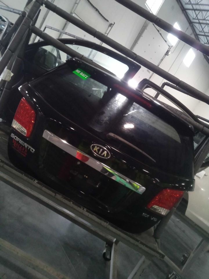 Trunk/Hatch/Tailgate Spoiler With LED Lamps Fits 11-13 SORENTO 472380 Trunk/Hatch/Tailgate Spoiler With LED Lamps Fits 11-13 SORENTO 472380