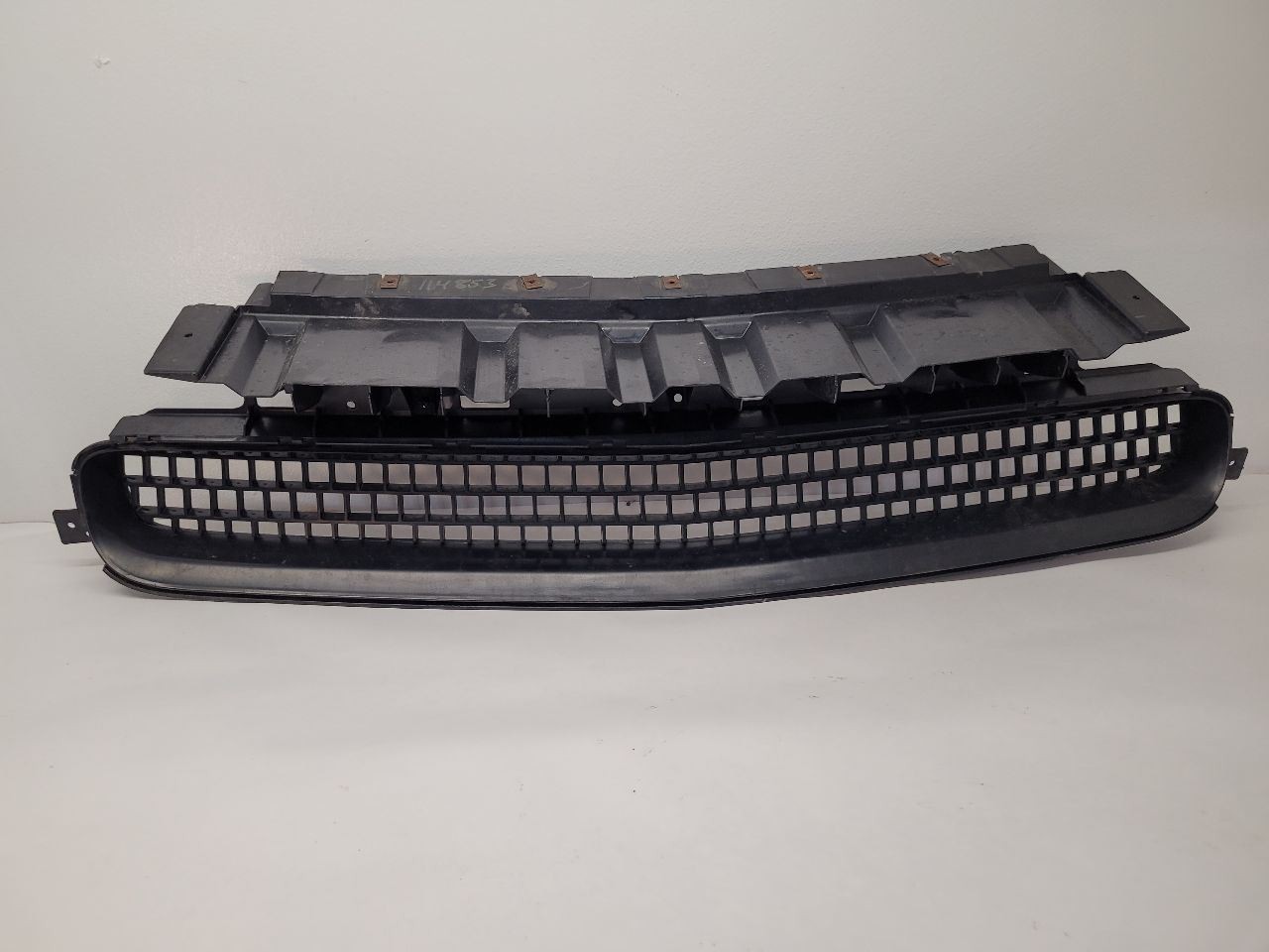 2011 2012 2013 2014 Dodge Challenger Grille Grill R/T SRT8 Lower 68109841AA