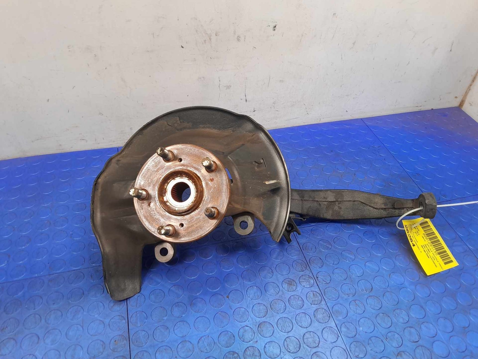 14-20 Acura RLX Front Spindle Knuckle Right Passenger Side OEM 51210TY2A01