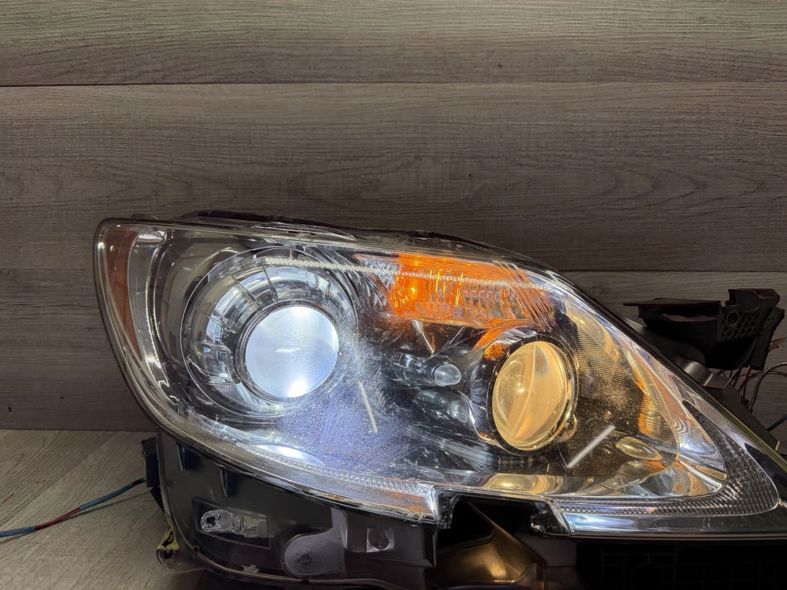 2010-2012 Lexus LS460 LS460L Headlight Right Side Passenger Side Headlamp ((21))