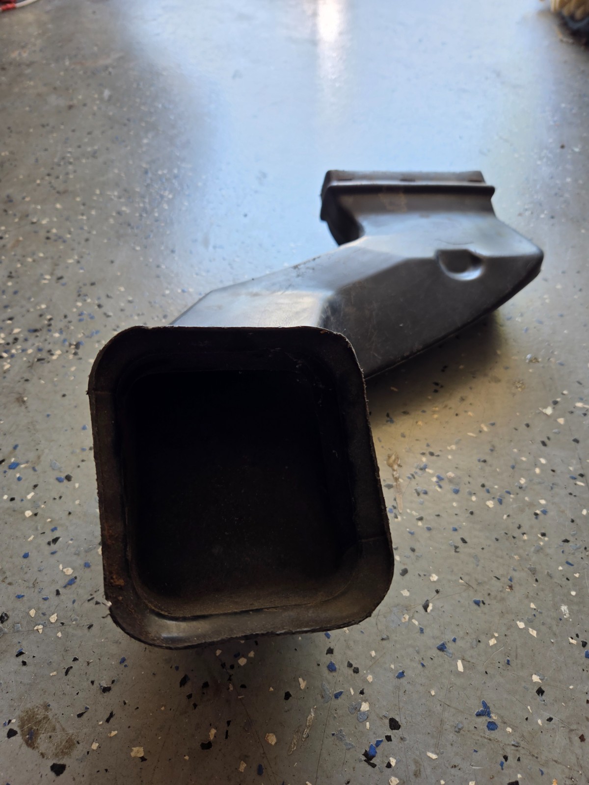 1968 GTO Pontiac A/C Heater Air Duct Center 9790775 OEM 1968 GTO Pontiac A/C Heater Air Duct Center 9790775 OEM