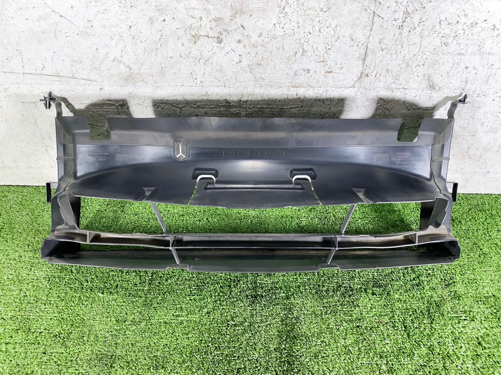 DEFECTIVE 1216 BMW 3 SERIES 328I F30 F31 20L FRONT RADIATOR LOWER AIR DU G3D DEFECTIVE 1216 BMW 3 SERIES 328I F30 F31 20L FRONT RADIATOR LOWER AIR DU G3D