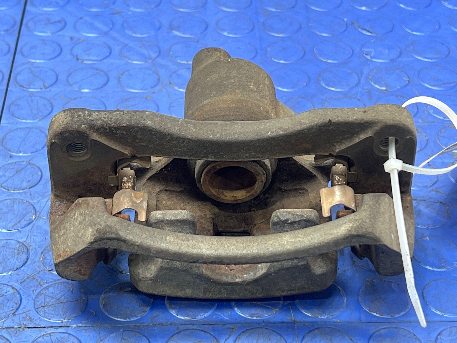 96-05 Mitsubishi Eclipse Rear Brake Caliper RH Passenger Side OEM MR129584