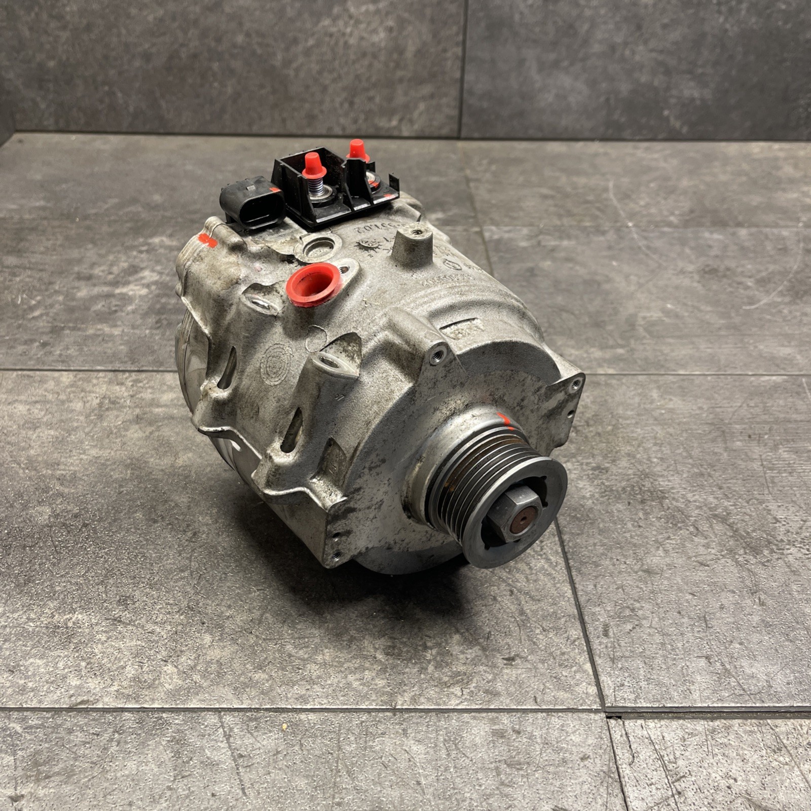 OEM 2019 - 2023 AUDI A6 3.0L ENGINE ALTERNATOR GENERATOR 48V 4N1903028