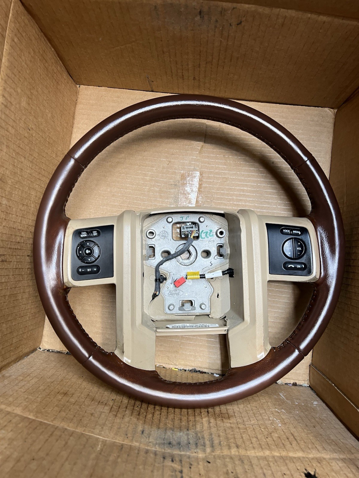 11 thru 12 Super Duty F250 F350 OEM Ford Leather Steering Wheel King Ranch 11 thru 12 Super Duty F250 F350 OEM Ford Leather Steering Wheel King Ranch