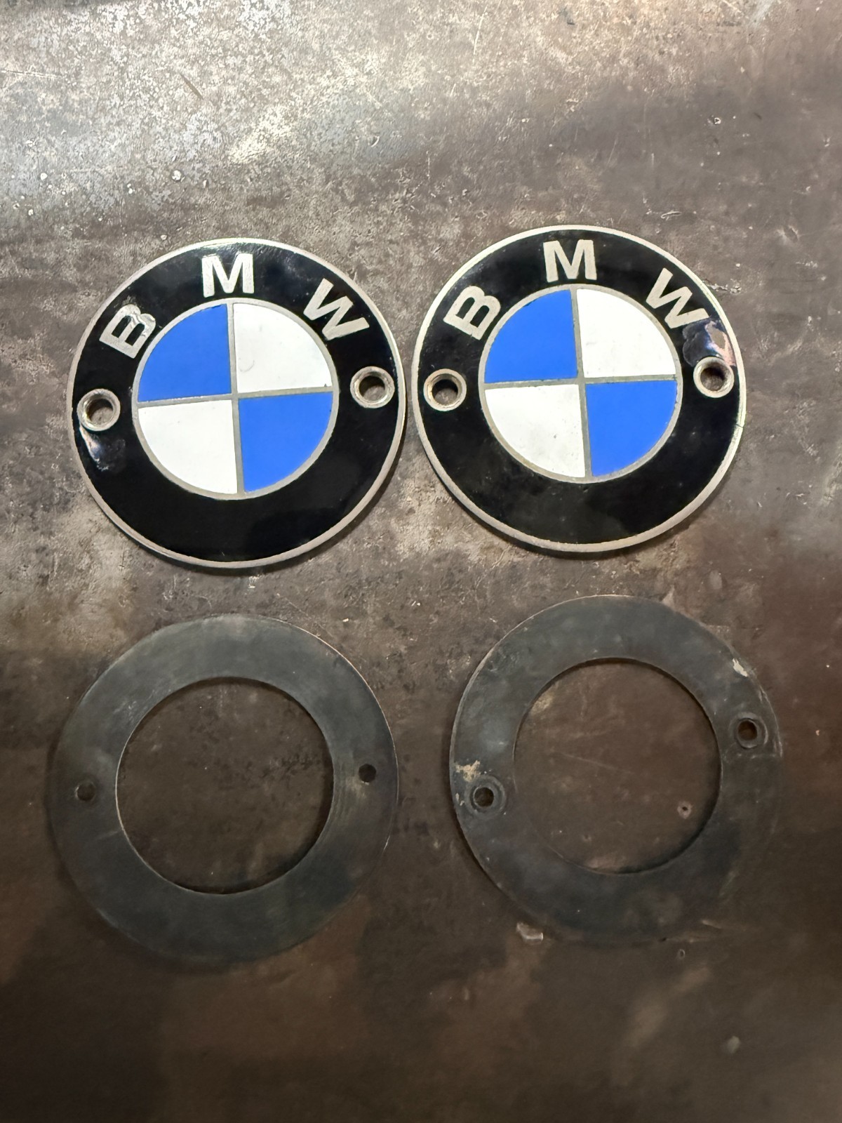Vintage BMW R50/5 R60/5 R75/5 Fuel Tank Roundel Emblem Badge Pair 1970-73 Vintage BMW R50/5 R60/5 R75/5 Fuel Tank Roundel Emblem Badge Pair 1970-73