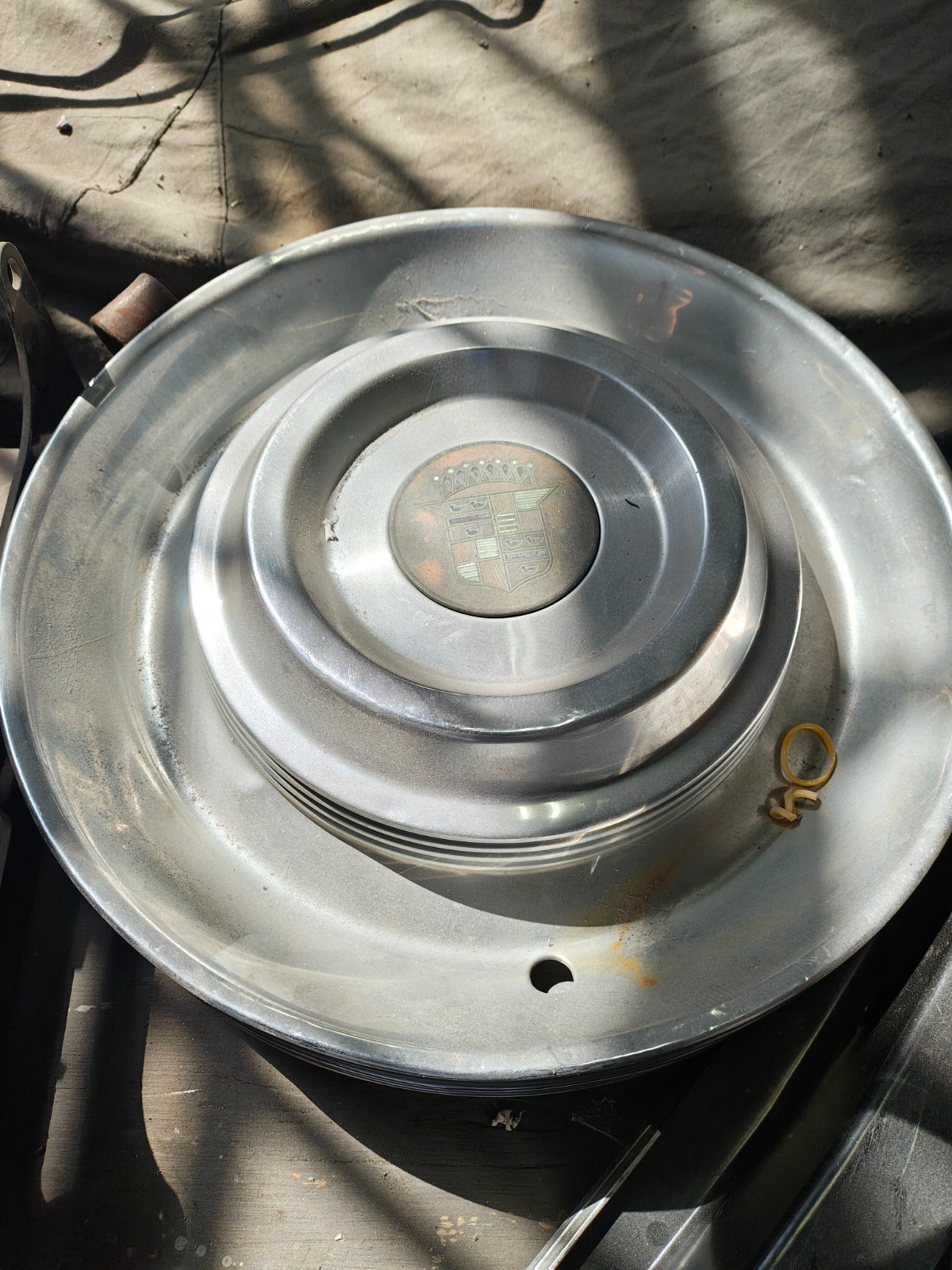 (4) Vintage Cadillac Hubcaps (4) Vintage Cadillac Hubcaps