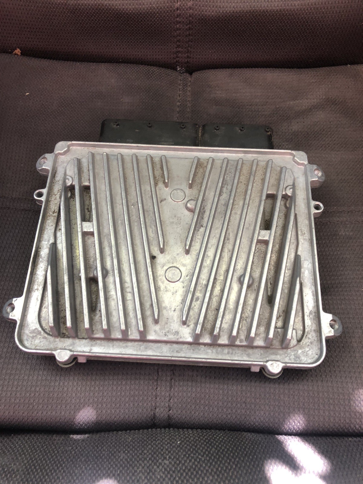 06-10 Mercedes W209 CLK350 E350 C350 ECU Engine Control Unit 2721531092 06-10 Mercedes W209 CLK350 E350 C350 ECU Engine Control Unit 2721531092