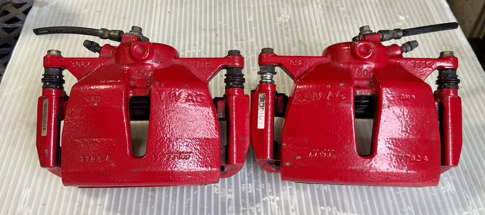 2015-2021 Volkswagen GTI Red Front Calipers Set Pair 340mm 2015-2021 Volkswagen GTI Red Front Calipers Set Pair 340mm