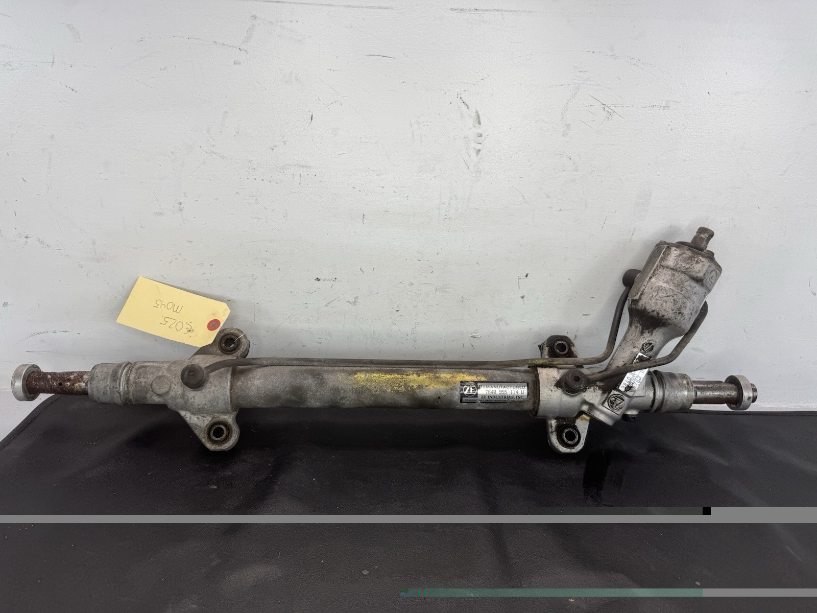 1987-1989 Porsche 928s4 Power Steering Rack Assembly