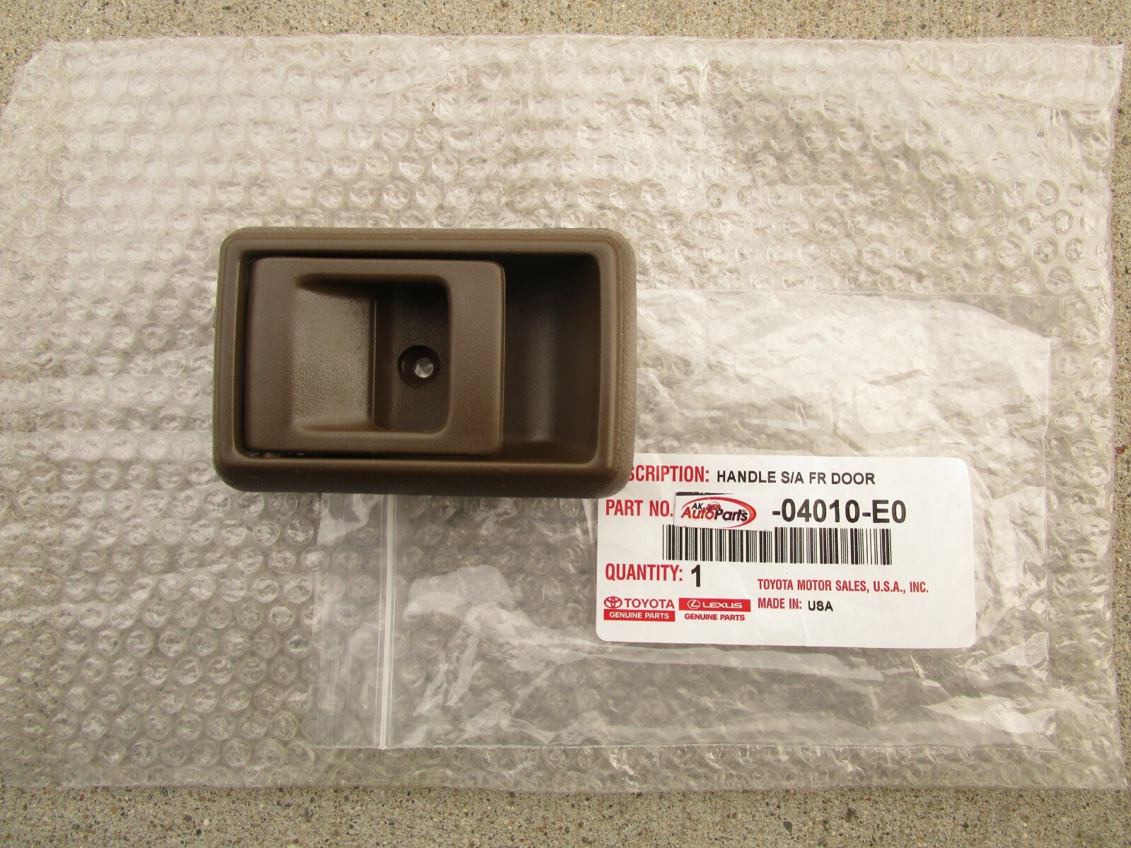 FITS: 95 - 00 TOYOTA TACOMA FRONT LEFT SIDE INTERIOR DOOR OPENER HANDLE OAK NEW
