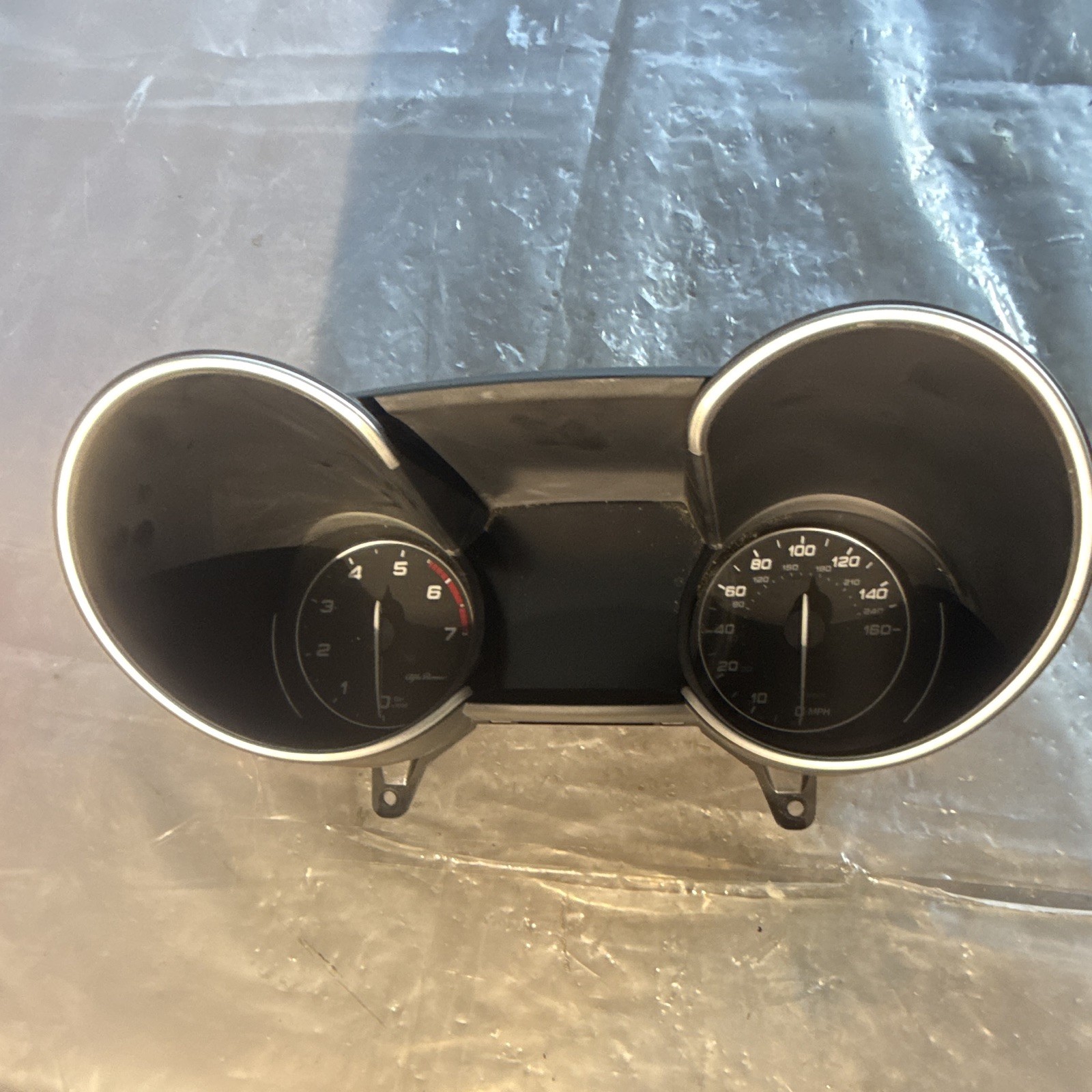 2017-2019 Alfa-Romeo Giulia Speedometer A3C0007540000 2.0L Factory OEM. B6 2017-2019 Alfa-Romeo Giulia Speedometer A3C0007540000 2.0L Factory OEM. B6