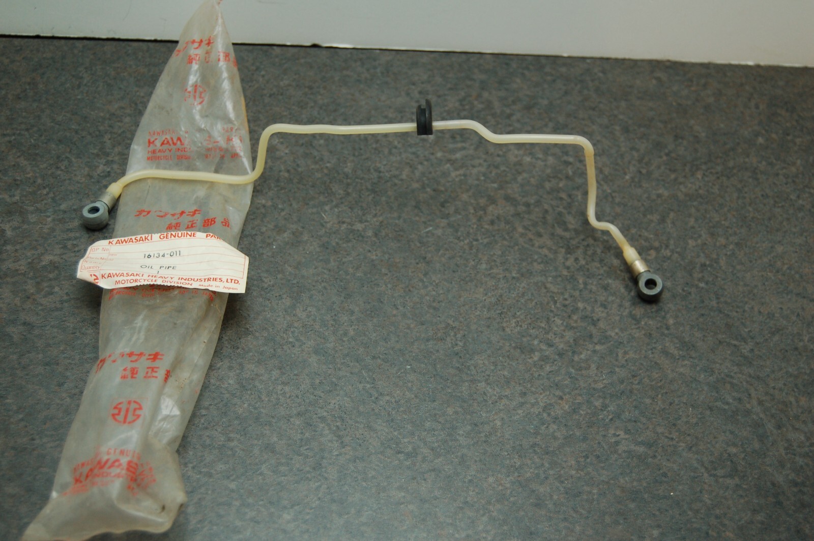 NOS GENUINE Kawasaki 16134-011 Oil PIPE Line F6 F7 1971-75 US & CANADA MODEL NEW NOS GENUINE Kawasaki 16134-011 Oil PIPE Line F6 F7 1971-75 US & CANADA MODEL NEW
