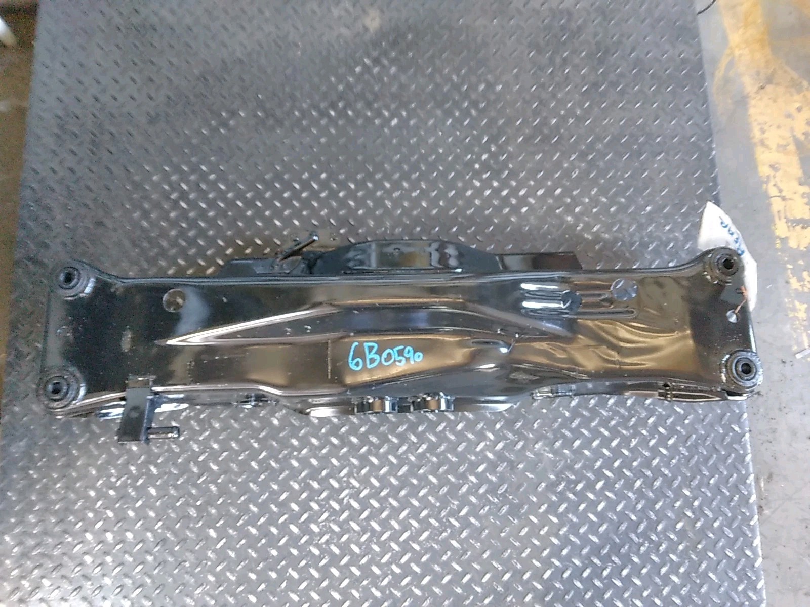 1998-2002 Subaru Forester rear cross member K sub frame subframe crossmember oem