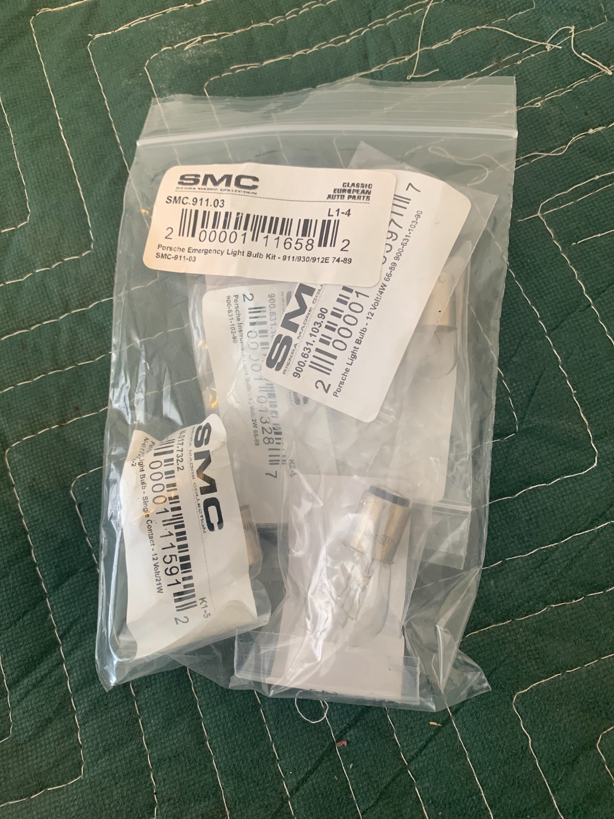 SET OF NEW SPARE LIGHT BULBS FOR PORSCHE 911 / 912E / 930 FROM 1974-89 SET OF NEW SPARE LIGHT BULBS FOR PORSCHE 911 / 912E / 930 FROM 1974-89