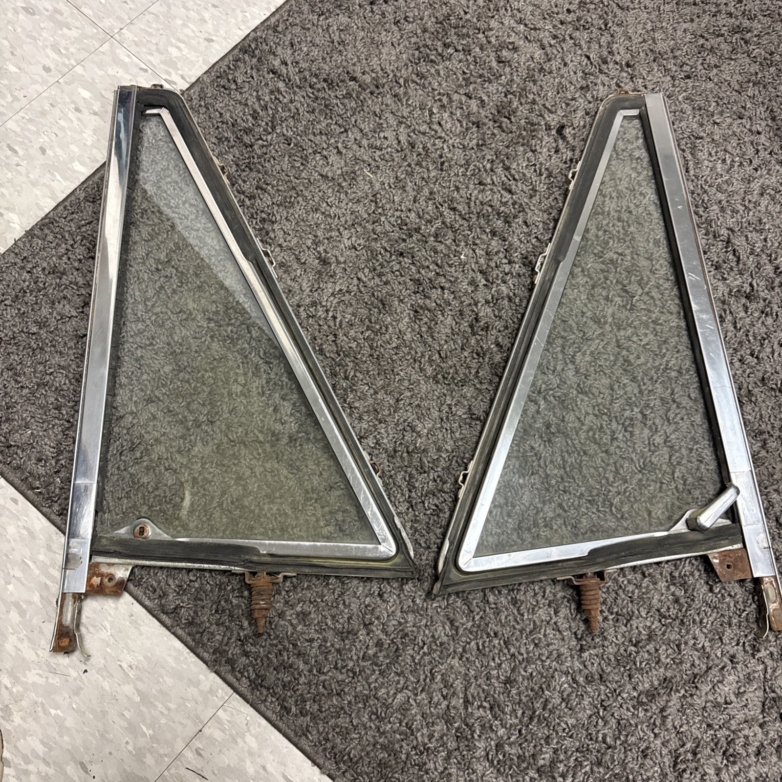 1966-1977 Ford Bronco Left Right Vent Window Assemblies OEM Need Work Chrome 1966-1977 Ford Bronco Left Right Vent Window Assemblies OEM Need Work Chrome
