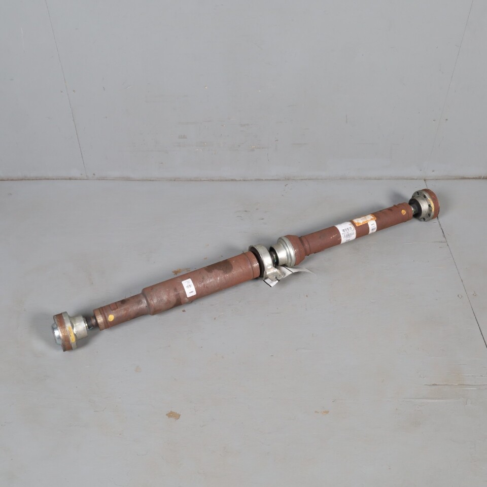 2016-2022 Jeep Grand Cherokee 3.6 Rear Drive Shaft OEM 68206211AB 2016-2022 Jeep Grand Cherokee 3.6 Rear Drive Shaft OEM 68206211AB