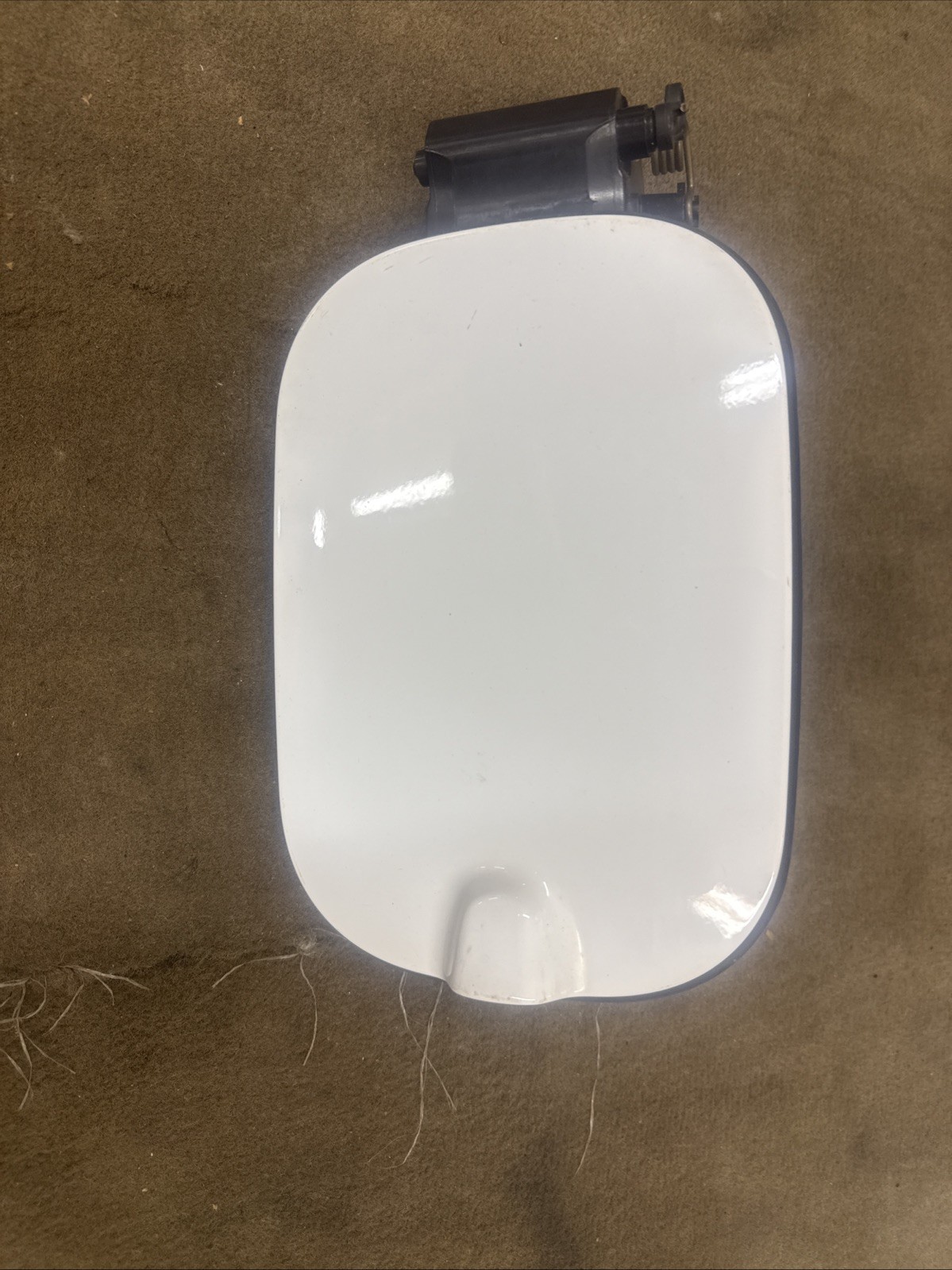 2020-2025 CHEVY SILVERADO Sierra 2500 3500 FUEL FILLER POCKET DOOR COVER | WHITE 2020-2025 CHEVY SILVERADO Sierra 2500 3500 FUEL FILLER POCKET DOOR COVER | WHITE
