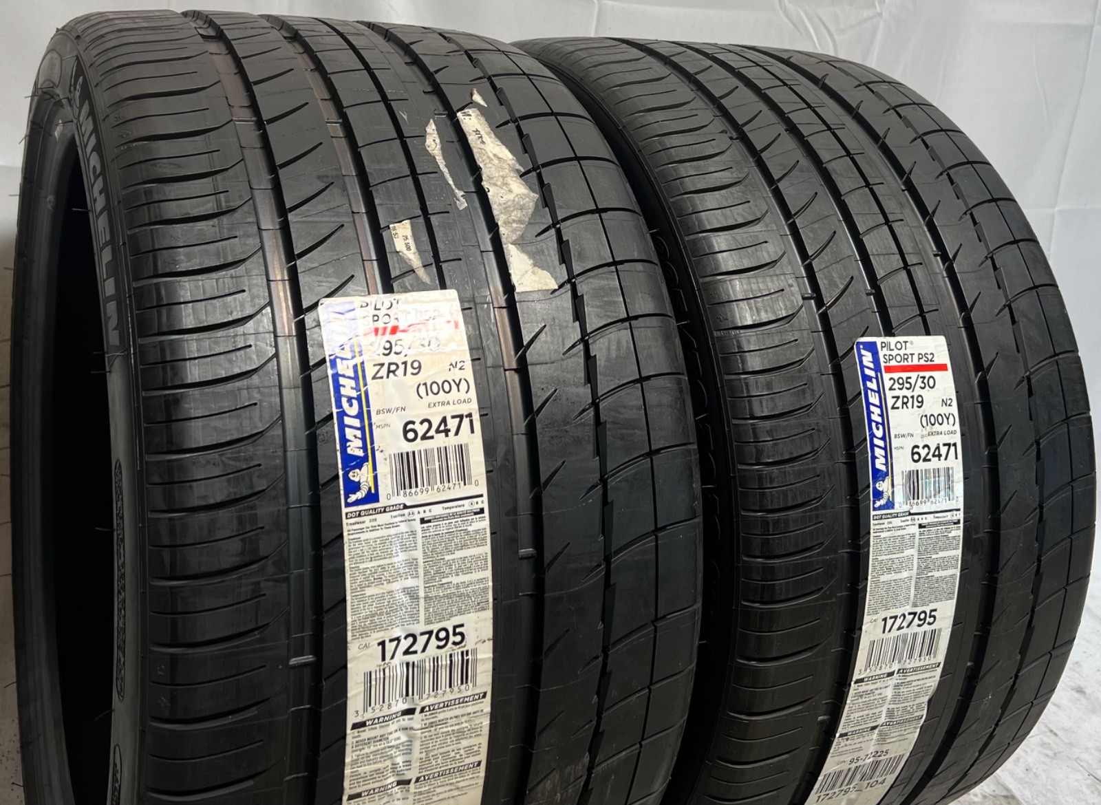 2 - NEW 295/30ZR19 XL (100Y) Michelin Pilot Sport PS2 (N2) Porsche - 9056 2 - NEW 295/30ZR19 XL (100Y) Michelin Pilot Sport PS2 (N2) Porsche - 9056